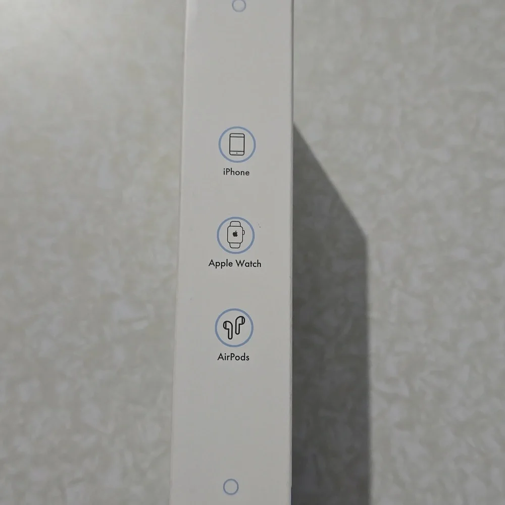 EcoHub Wireless Powerbank & Stand - iPhone Airpod &‎ Apple Watch Charger NWT